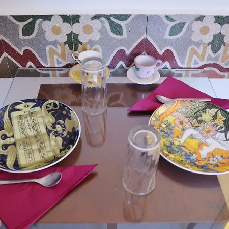 Doremi Terrace Neapol